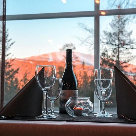 Hotel Yllaesrinne Ylläsjärvi Zewnętrze zdjęcie